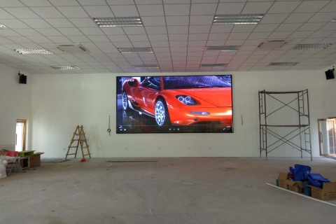 PH3LED显示屏 →人民大学附属小学